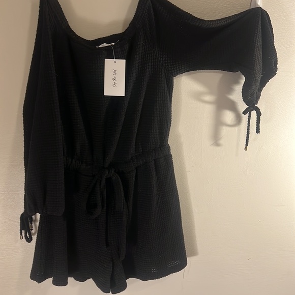 Blue ivy Long sleeve black 2 layer off the shoulder waffle romper - Picture 10 of 11